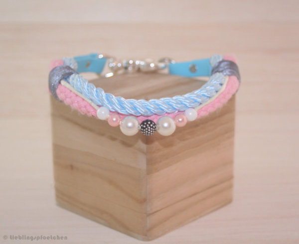 Halsband Princess in blau und rosa mit Perlen